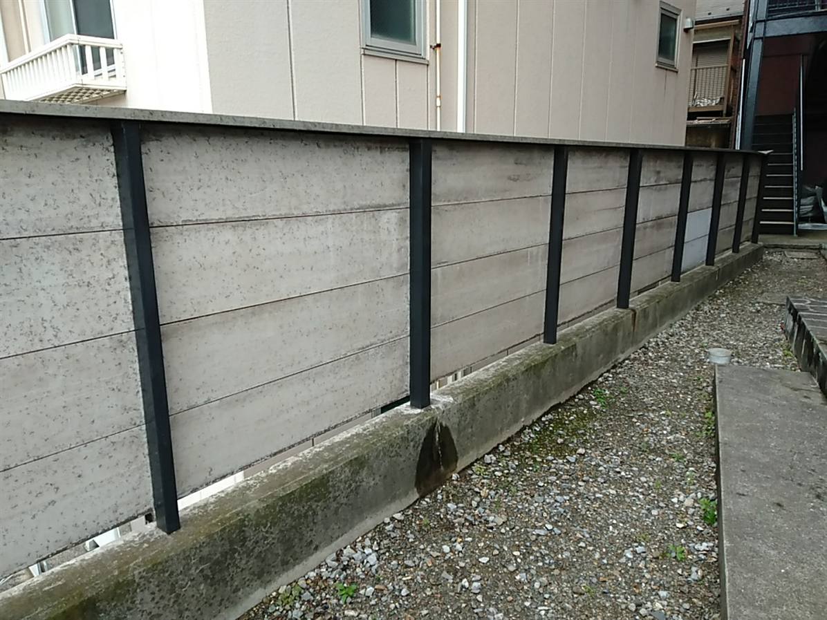 撤去前の既存の塀